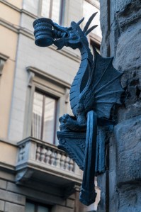 A particularly decorative lantern-holder on Via de Tornabuoni.