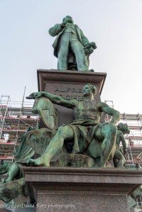 One of many public fountains in Zürich.
