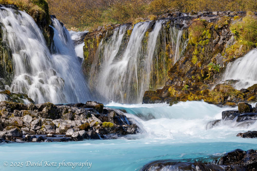 close-up photo of the Brúarárfoss waterfall